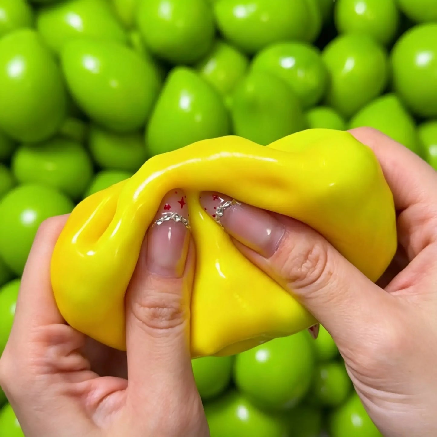 Handmade Viral Color Changing Mango Squishy, Crunchy ASMR Stress Ball (Green to Yellow),  Heat-Activated Bead Filled Fidget Toy