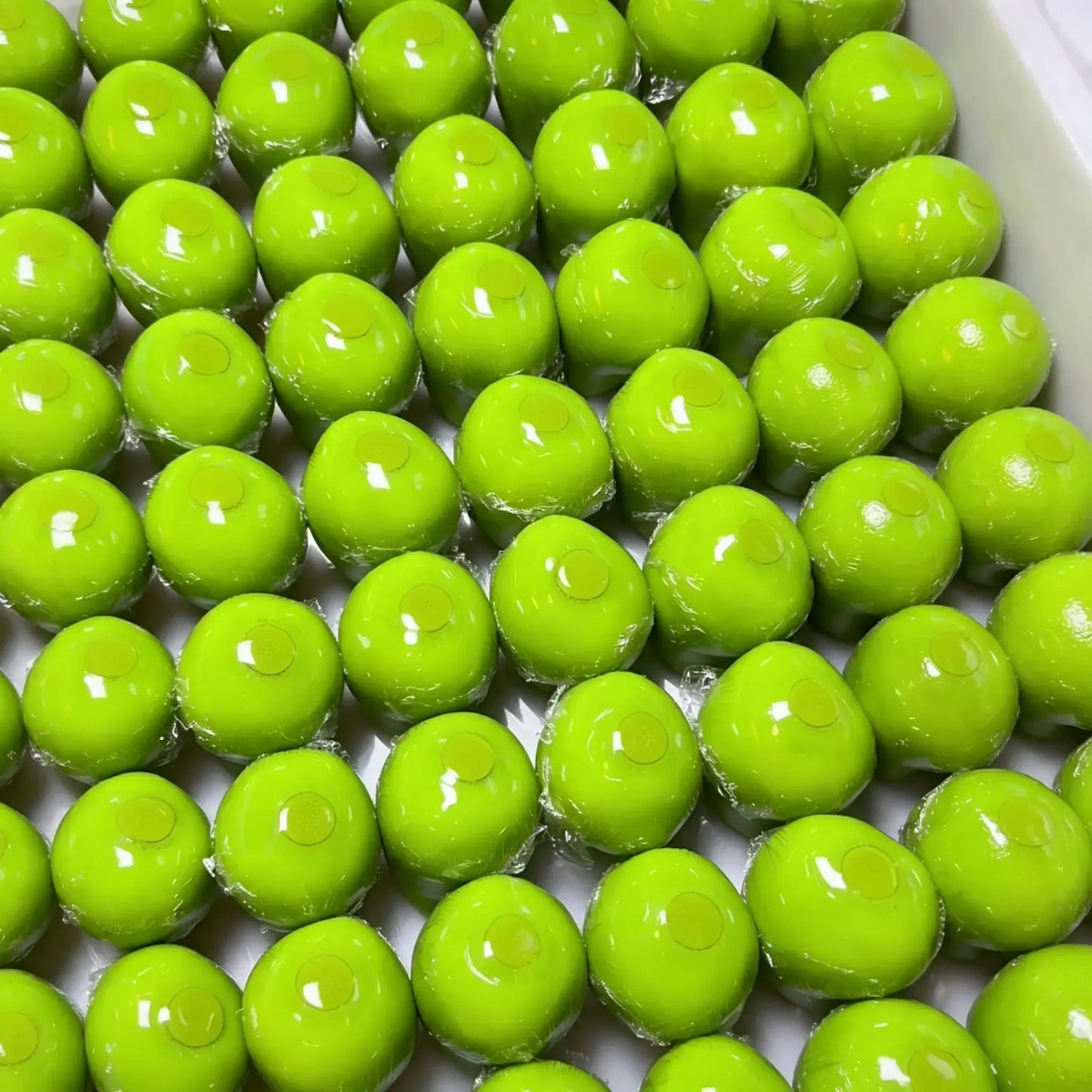 Handmade Viral Color Changing Mango Squishy, Crunchy ASMR Stress Ball (Green to Yellow),  Heat-Activated Bead Filled Fidget Toy